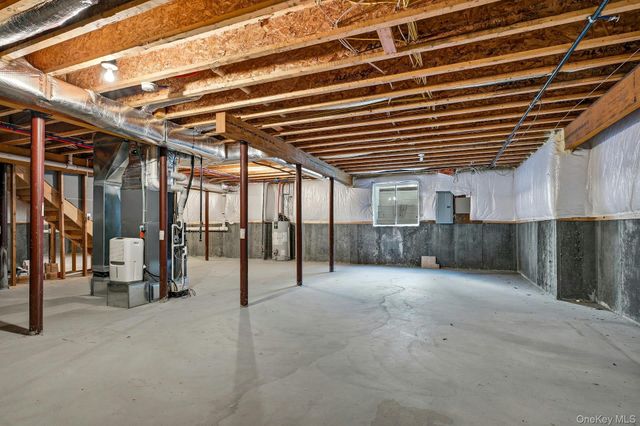 83 Pacific Dunes Court 83, Medford, NY 11763