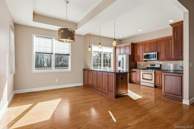 83 Pacific Dunes Court 83, Medford, NY 11763