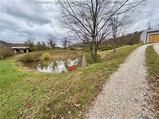 2314 Grasslick Road, Ripley, WV 25271