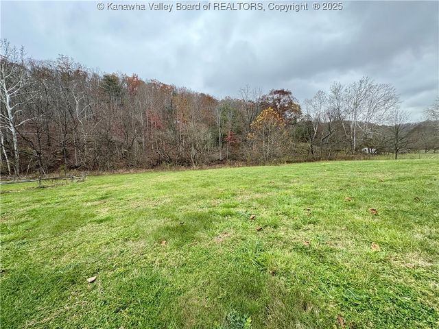 2314 Grasslick Road, Ripley, WV 25271