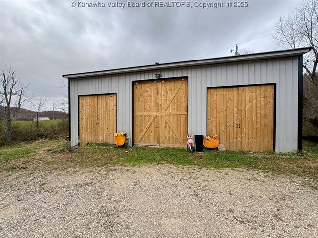 2314 Grasslick Road, Ripley, WV 25271