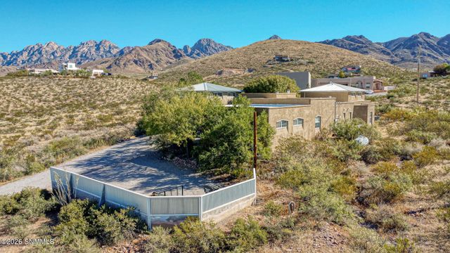 5093 Black Quartz Road, Las Cruces, NM 88011
