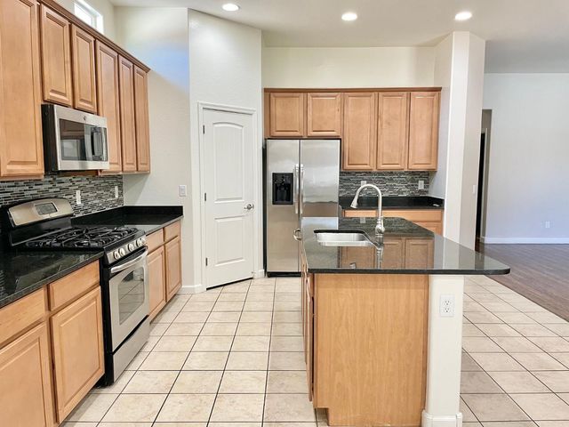 638 E Charlevoix Avenue, Gilbert, AZ 85297