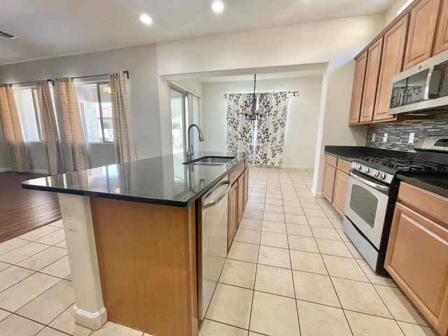 638 E Charlevoix Avenue, Gilbert, AZ 85297