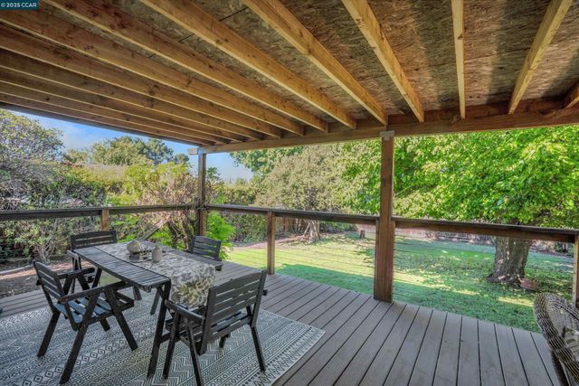 2968 Glenside Dr, Concord, CA 94520