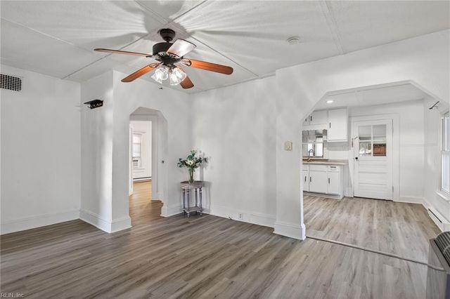 403 Elizabeth ST, Suffolk, VA 23434