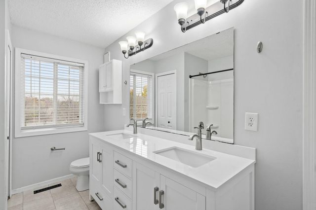 4611 Blaine Avenue 1308, Inver Grove Heights, MN 55076