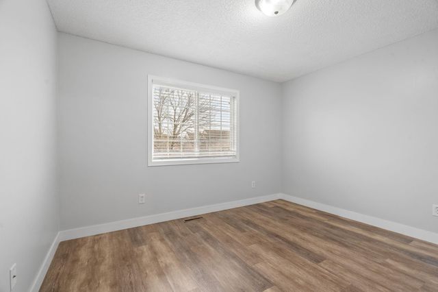 4611 Blaine Avenue 1308, Inver Grove Heights, MN 55076