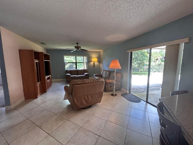 11641 SW 50th Street, Cooper City, FL 33330