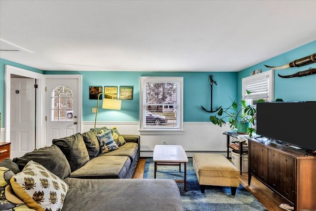 34 Weir Rd, Yarmouth, MA 02675