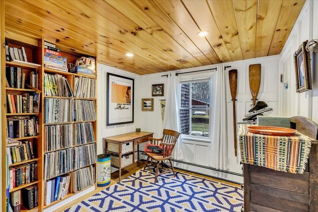 34 Weir Rd, Yarmouth, MA 02675