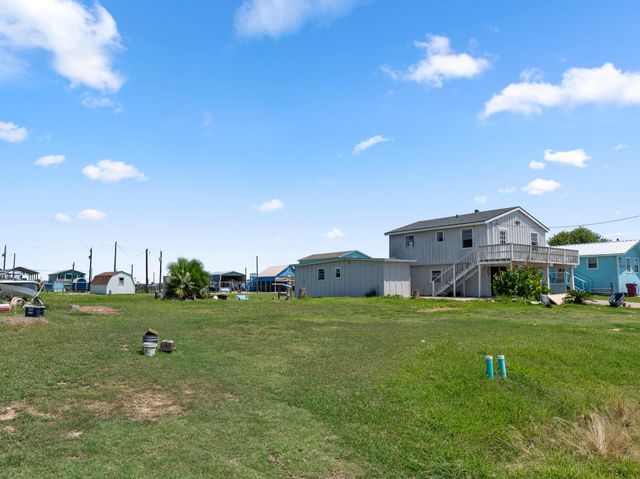 1087 County Road 201, Sargent, TX 77414