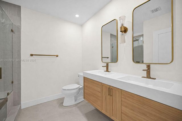 8405 SW 144th St, Palmetto Bay, FL 33158