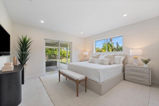 8405 SW 144th St, Palmetto Bay, FL 33158