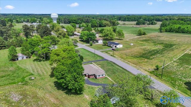 1312 Oneonta Cut-Off Road, Albertville, AL 35950