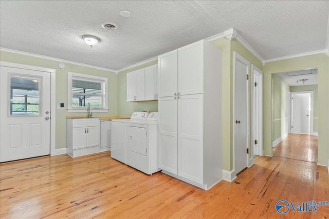 1312 Oneonta Cut-Off Road, Albertville, AL 35950