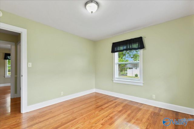 1312 Oneonta Cut-Off Road, Albertville, AL 35950