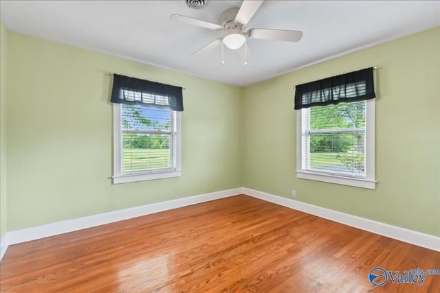 1312 Oneonta Cut-Off Road, Albertville, AL 35950