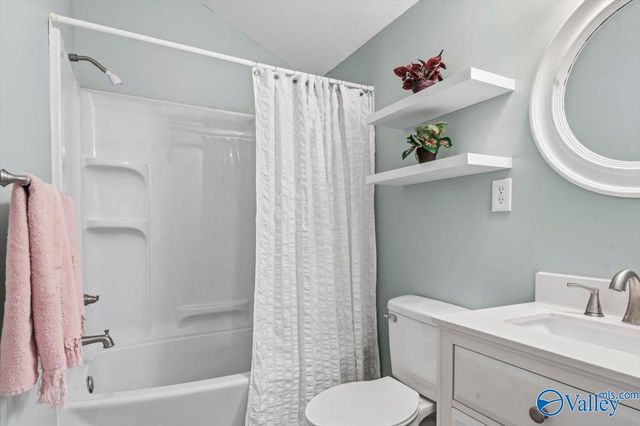 1312 Oneonta Cut-Off Road, Albertville, AL 35950