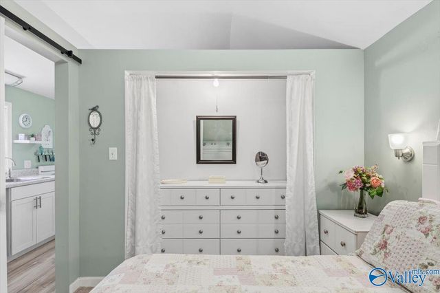 1312 Oneonta Cut-Off Road, Albertville, AL 35950