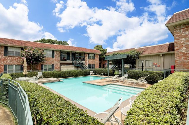 855 Augusta Drive S 58, Houston, TX 77057