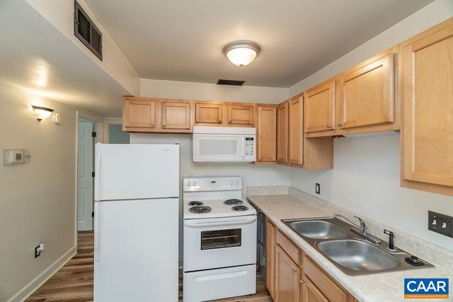 117 Berry St Apt 3, Orange, VA 22960