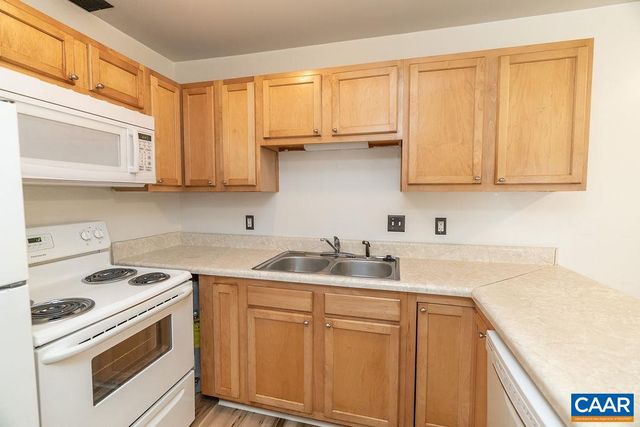 117 Berry St Apt 3, Orange, VA 22960