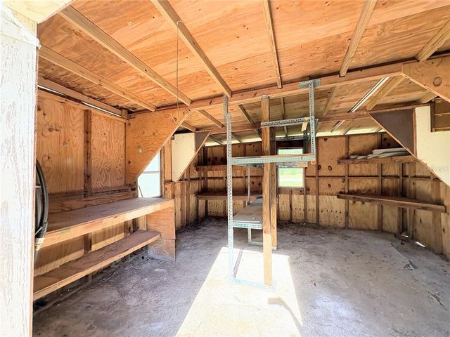 910 NE 11TH AVENUE, Ocala, FL 34470