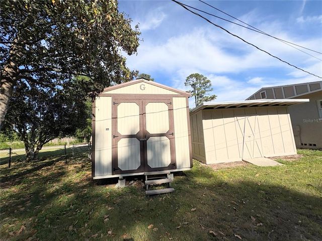 910 NE 11TH AVENUE, Ocala, FL 34470