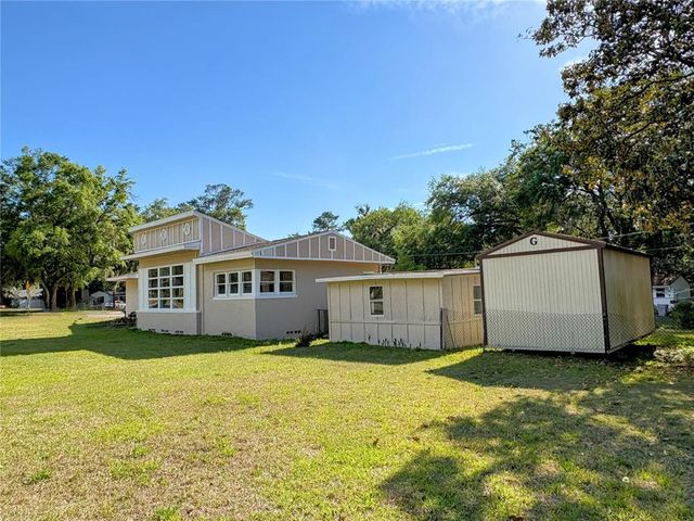 910 NE 11TH AVENUE, Ocala, FL 34470