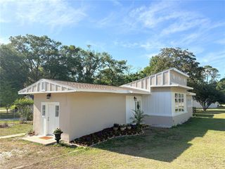 910 NE 11TH AVENUE, Ocala, FL 34470
