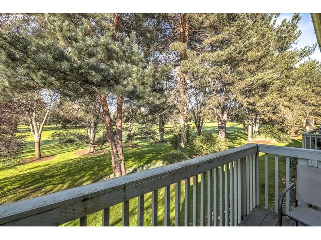 5150 Nw NEAKAHNIE Ave 40, Portland, OR 97229