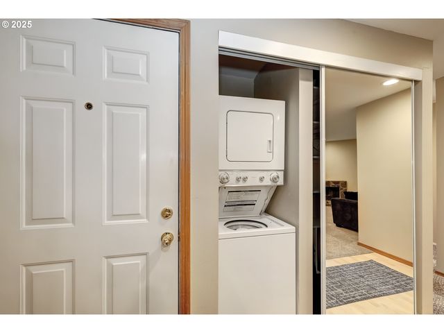 5150 Nw NEAKAHNIE Ave 40, Portland, OR 97229