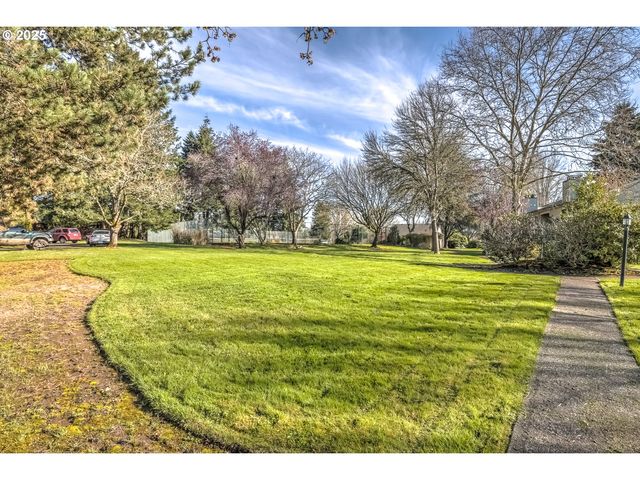 5150 Nw NEAKAHNIE Ave 40, Portland, OR 97229