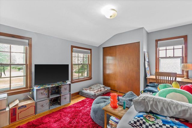 2336 S 67th STREET, West Allis, WI 53219