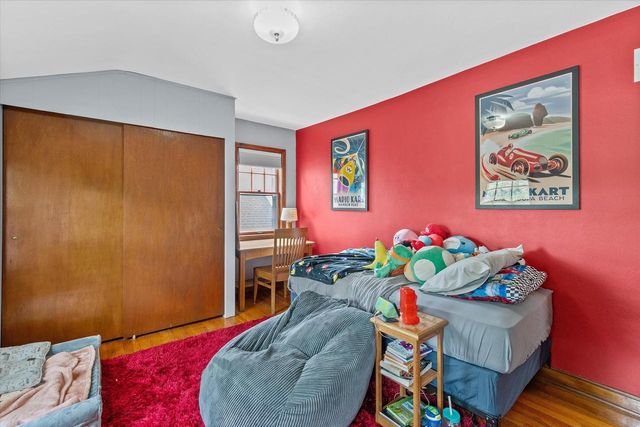 2336 S 67th STREET, West Allis, WI 53219
