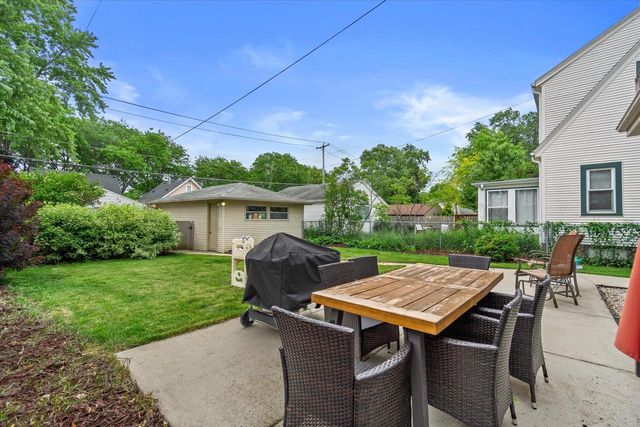2336 S 67th STREET, West Allis, WI 53219