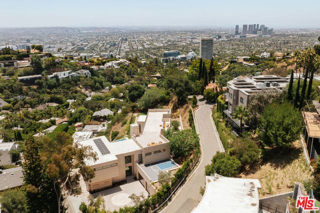 9262 Thrush Way, Los Angeles, CA 90069