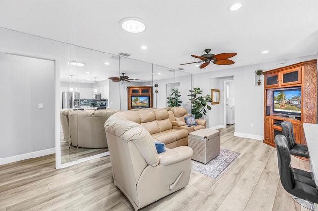 10761 125TH AVENUE, Largo, FL 33778
