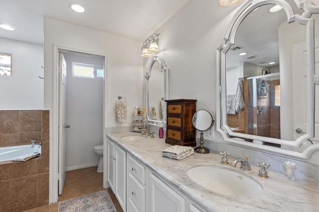 53965 Avenida Madero, La Quinta, CA 92253