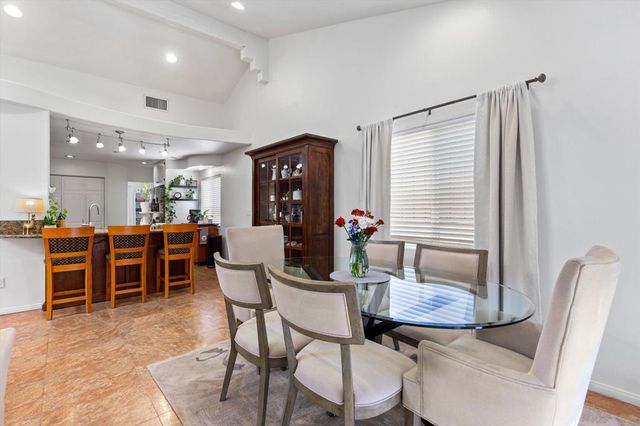 53965 Avenida Madero, La Quinta, CA 92253