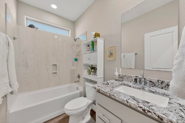 11412 Harrier Hawk Avenue SE, Albuquerque, NM 87123