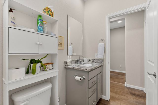 11412 Harrier Hawk Avenue SE, Albuquerque, NM 87123