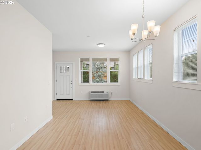 114 Ne 109TH Ave, Portland, OR 97220