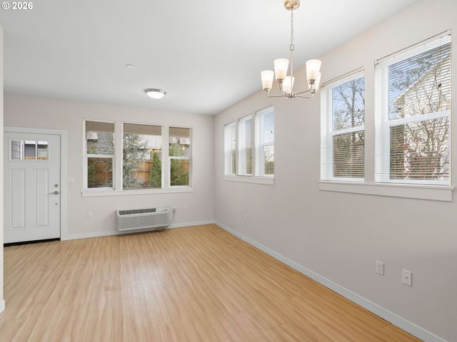 114 Ne 109TH Ave, Portland, OR 97220