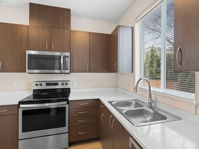 114 Ne 109TH Ave, Portland, OR 97220