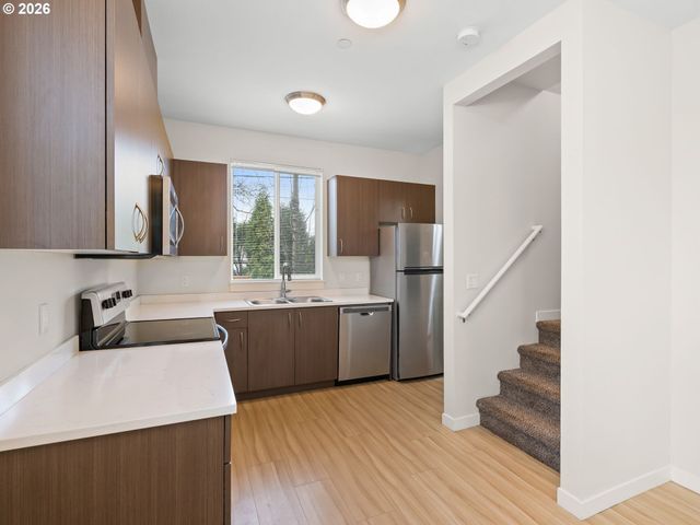 114 Ne 109TH Ave, Portland, OR 97220