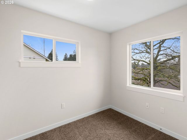 114 Ne 109TH Ave, Portland, OR 97220