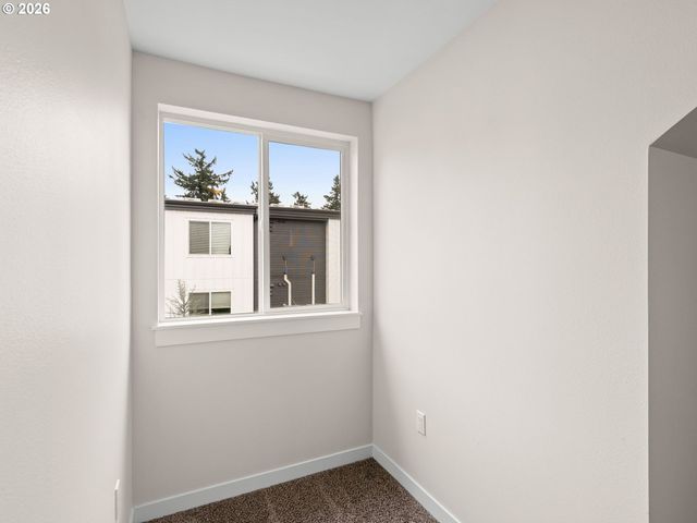 114 Ne 109TH Ave, Portland, OR 97220