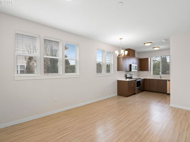 114 Ne 109TH Ave, Portland, OR 97220